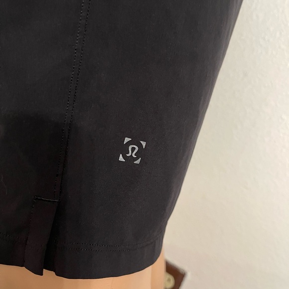 Men"s lululemon Pace Breaker-Short Lined-Size S -Black- Good Condition - Picture 12 of 16